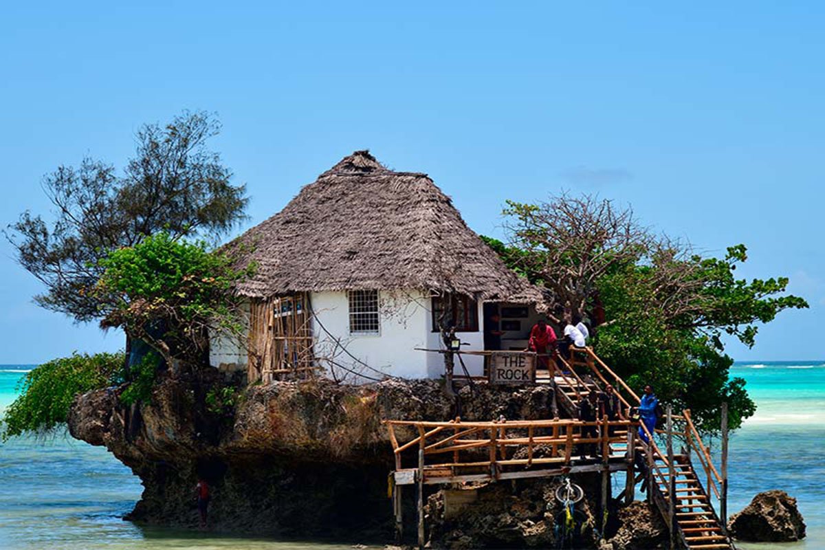 Full-Day Mtende Beach, Kuza Cave, The Rock Restaurant & Kae Funk Tour - thumbnail 2