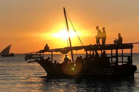 Zanzibar Natural Aquarium and Sunset Cruise at Nungwi Beach - thumbnail 2