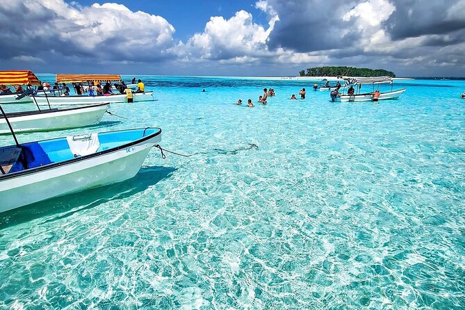 Zanzibar: Mnemba Island Private Snorkeling Tour with Pickup - thumbnail 2